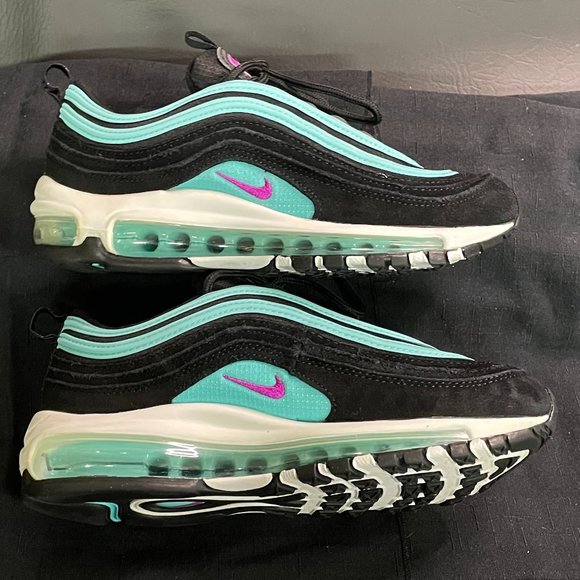 Nike Air Max 97 Black Hyper Violet 921522-015 sz 4.5Y EUC - Picture 2 of 7